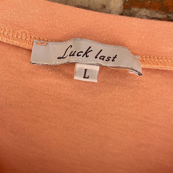 Luck Last Peach Graphic T-shirt - Picture 2 of 5